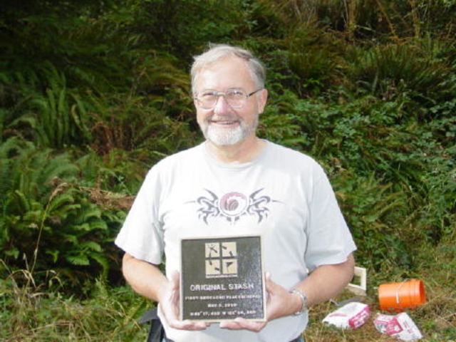 O : Original Stash Tribute Plaque