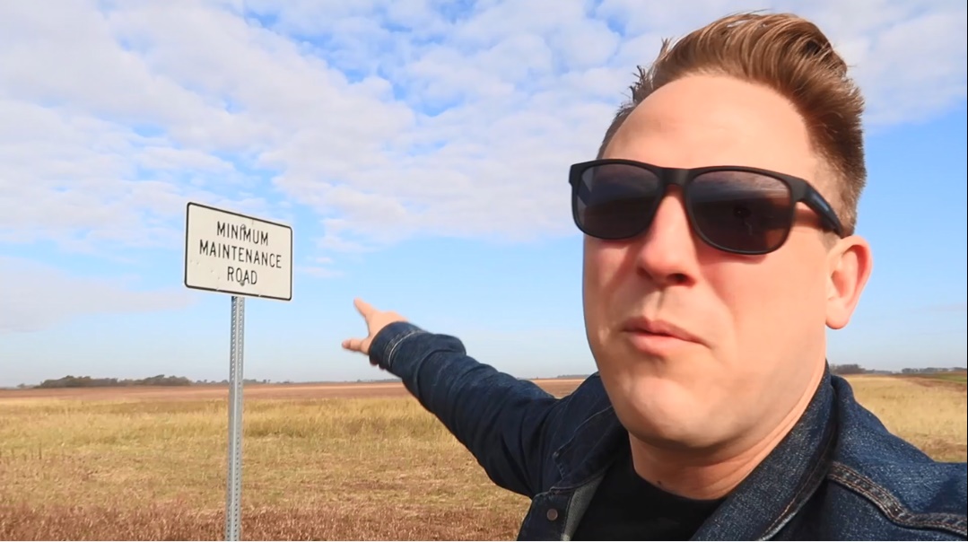 图中的这位仁兄就是vlogger